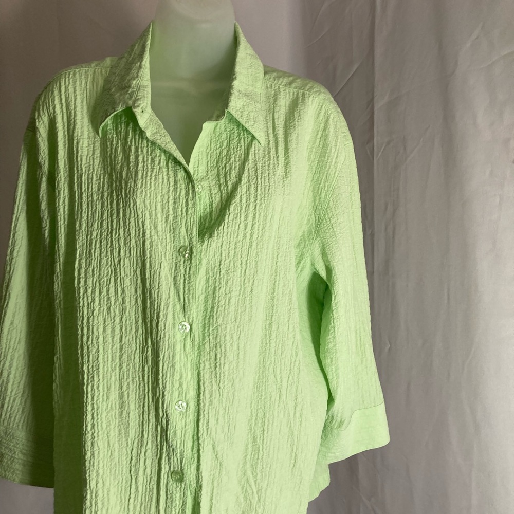 White stag small green blouse